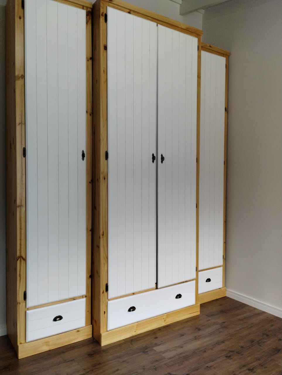 GUARDA ROUPA MODULADO 4 PORTAS